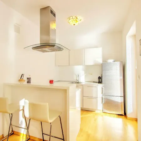 Apartman Sun &